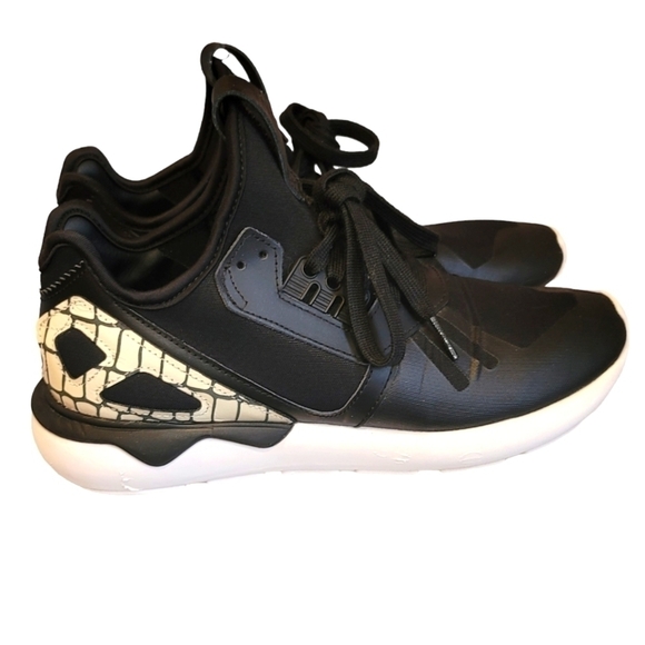 Addias Tubular Running Shoes - Picture 6 of 12